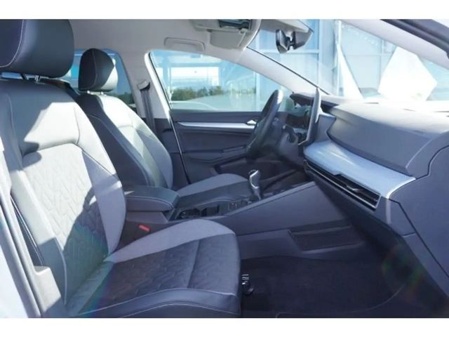 Volkswagen Golf 1.5 TSI Golf VIII