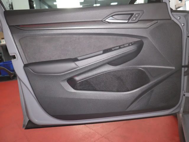 Volkswagen Golf 2.0 TSI GTI Style