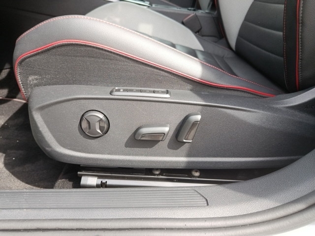 Volkswagen Golf 2.0 TSI GTI Golf VIII Sport