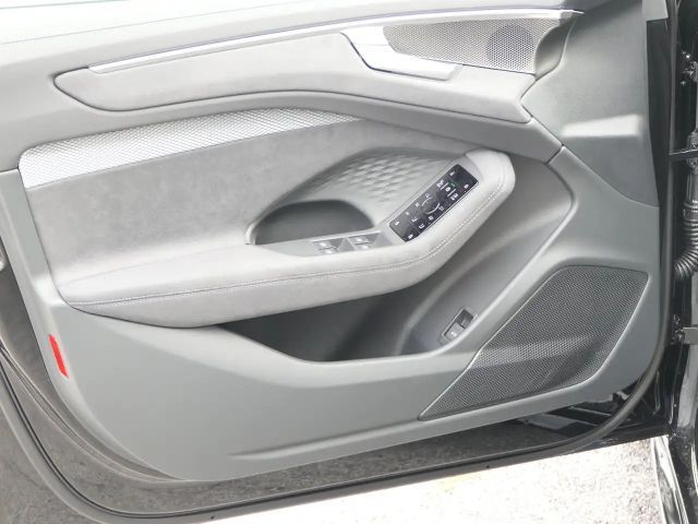 Audi A6 e-tron Quattro