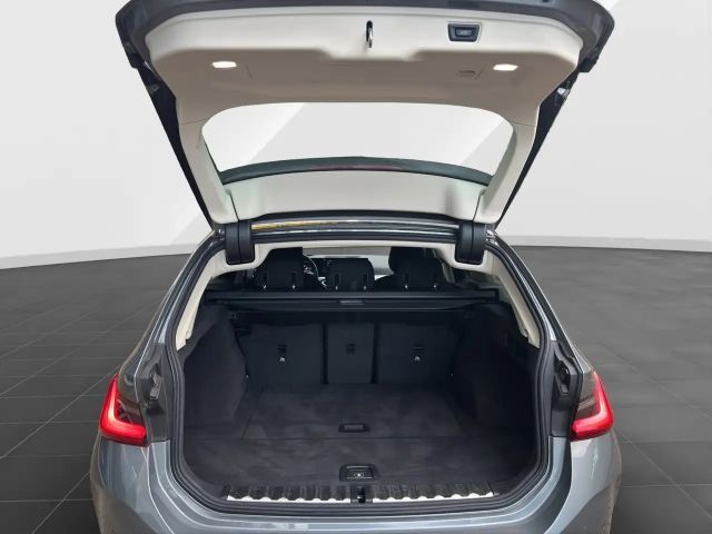 BMW 318 318i Touring