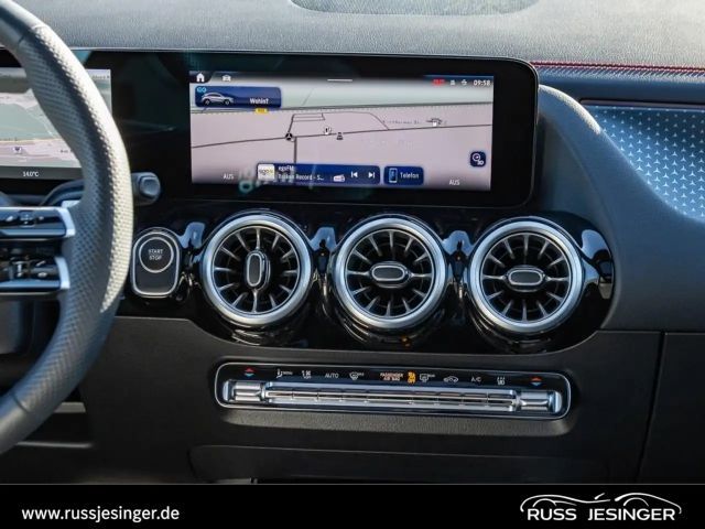 Mercedes-Benz EQA 300 4MATIC AMG Line