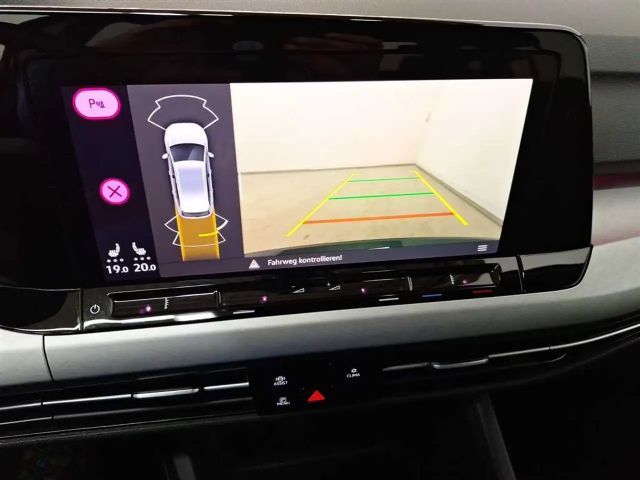 Volkswagen Golf DSG Life