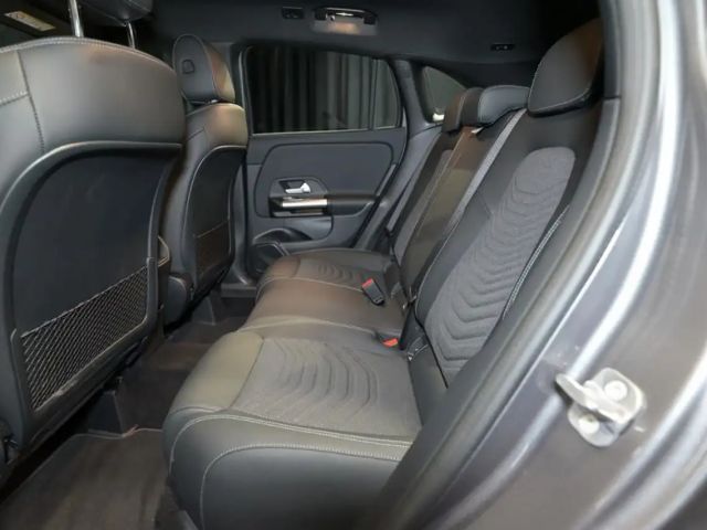 Mercedes-Benz GLA 180 Progressive