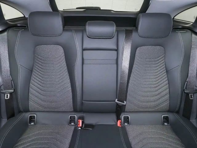 Mercedes-Benz CLA 180 PRO+LED+KAM+KEY+AMBI+NAVI+EASY-PACK