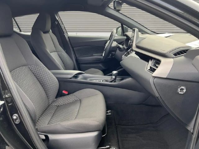 Toyota C-HR Business Hybride