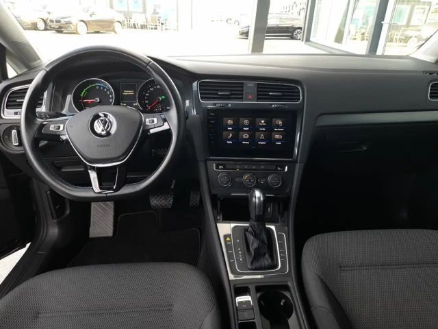 Volkswagen Golf e-Golf