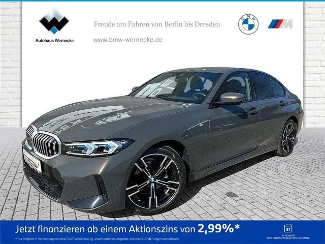 BMW 320 320i M-Sport Sedan xDrive