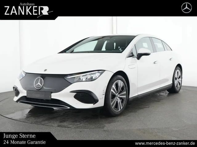 Mercedes-Benz EQE 300 Sedan