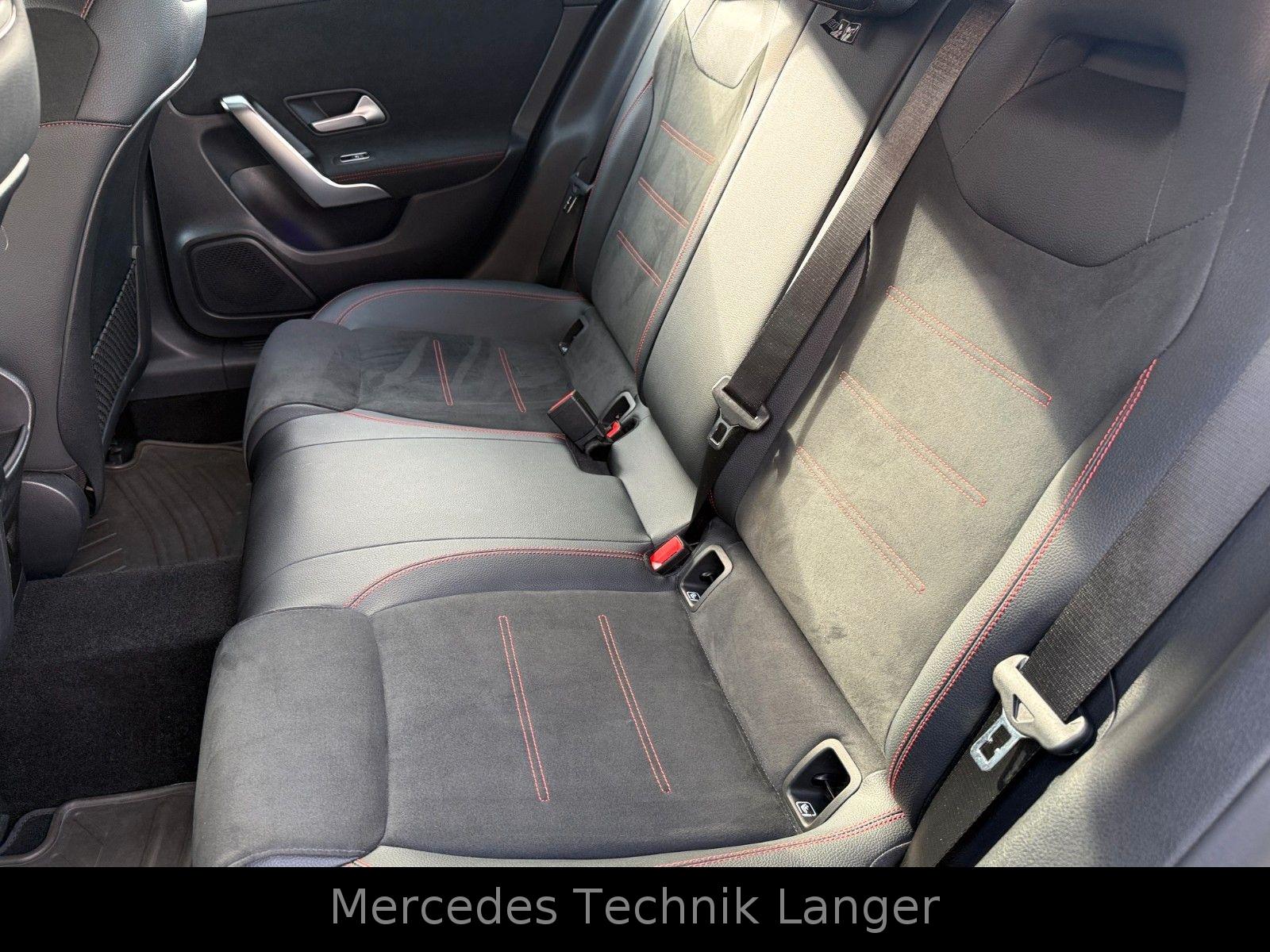 Mercedes-Benz CLA 200 AMG Line