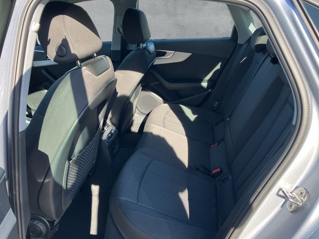 Audi A4 35 TDI S-Tronic Sedan