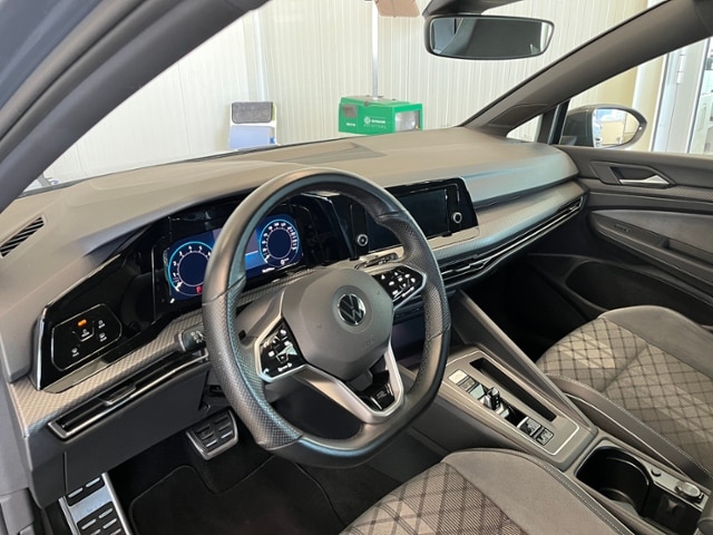 Volkswagen Golf 1.5 eTSI DSG