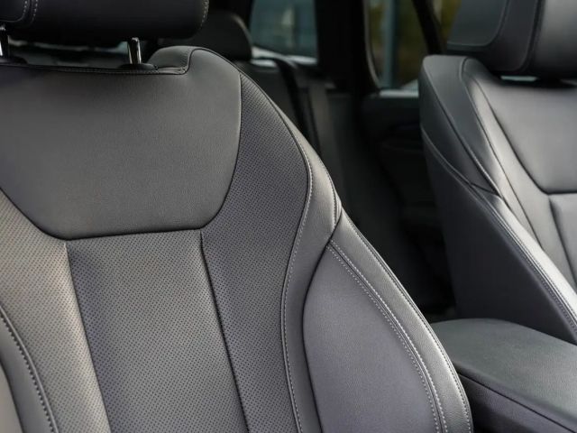 BMW X3 i Laser-Pano-ACC-HuD-Kamera-AHK