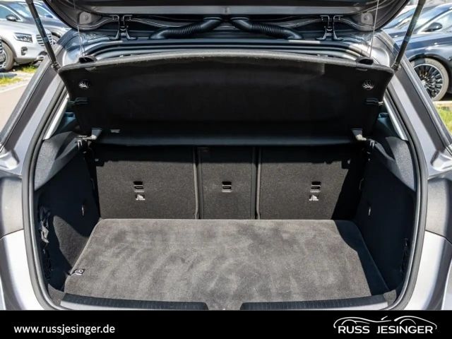 Mercedes-Benz A 200 Progressive