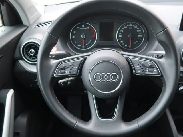 Audi Q2 S-Tronic