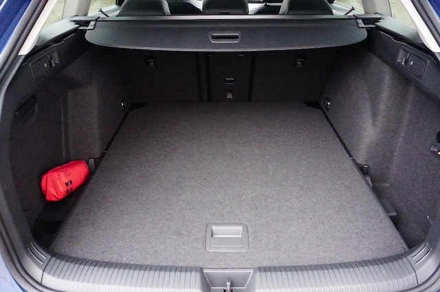 Volkswagen Golf 1.5 eTSI DSG Variant