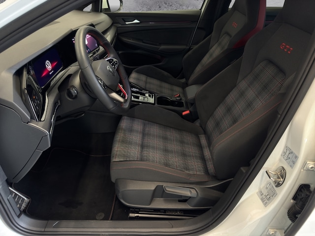 Volkswagen Golf 2.0 TSI DSG Pro