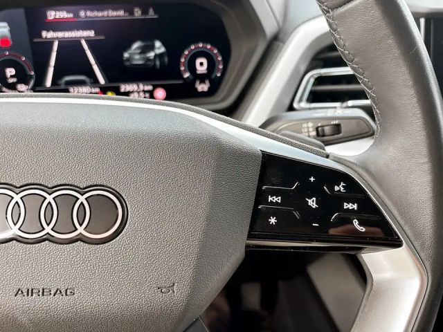 Audi Q4 e-tron Business