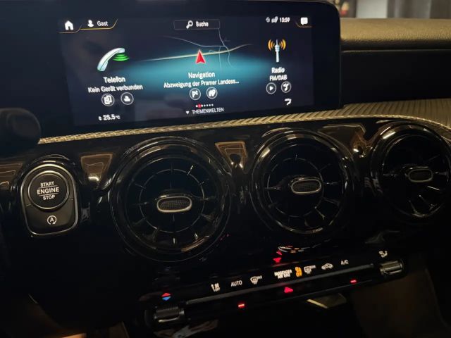 Mercedes-Benz A 180 A 180 d