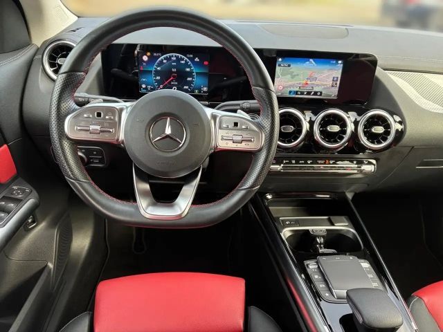 Mercedes-Benz GLA 200 4MATIC AMG Line