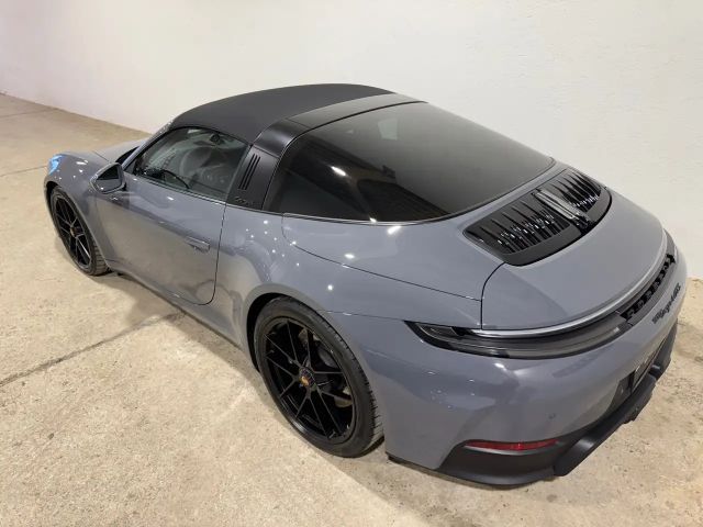 Porsche 992 4 Cabrio GTS Targa