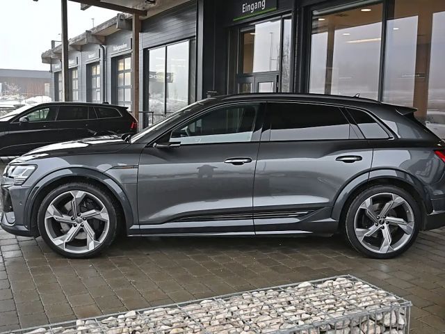 Audi e-tron Quattro
