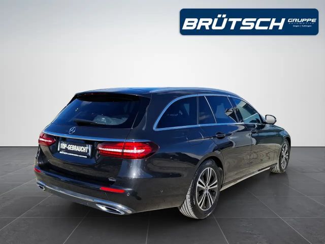 Mercedes-Benz E 220 AVANTGARDE E 220 d Estate