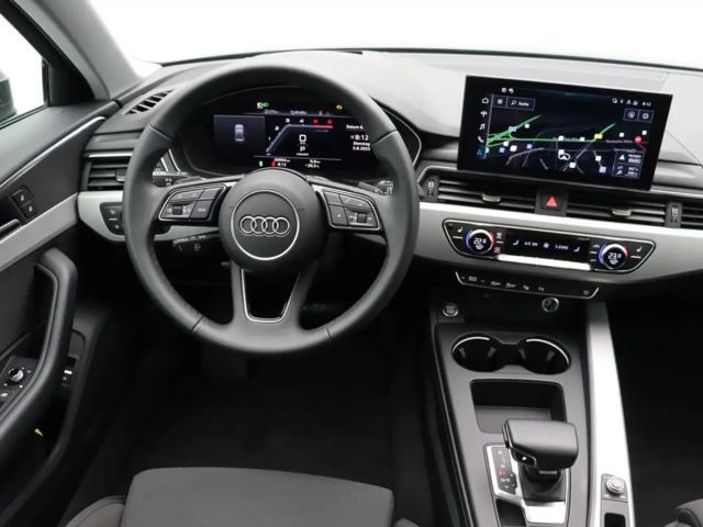Audi A4 40 TDI S-Line Sedan
