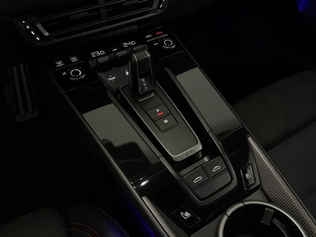 Porsche 911 4 Cabrio GTS Targa