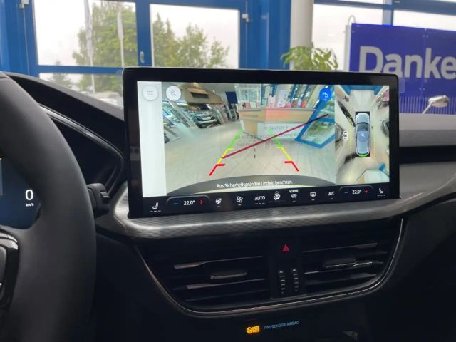 Ford Kuga Hybrid Titanium