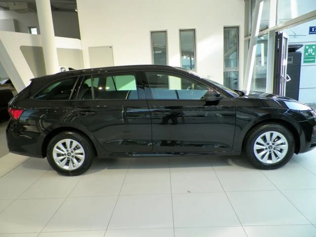 Skoda Octavia Essence TSI