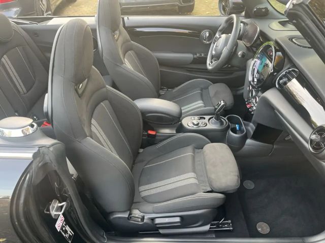 MINI John Cooper Works Cabrio JCW Trim/HUD/Navigation