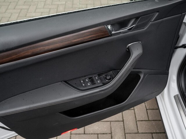 Skoda Superb 2.0 TDI Combi