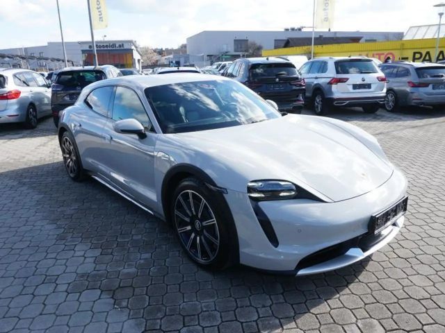 Porsche Taycan Cross Turismo Turbo