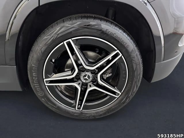 Mercedes-Benz GLA 200 AMG Line