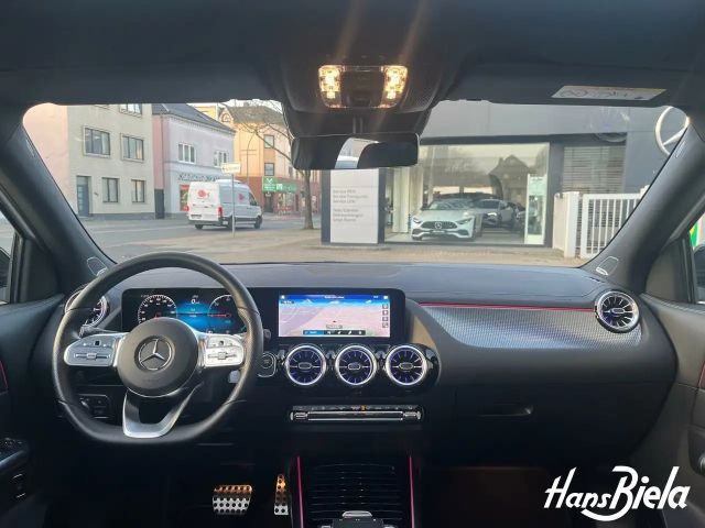 Mercedes-Benz EQA 300 4MATIC AMG Line