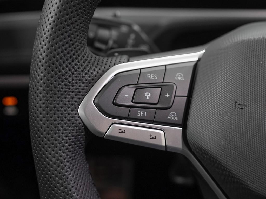 Volkswagen Passat R-Line eHybrid