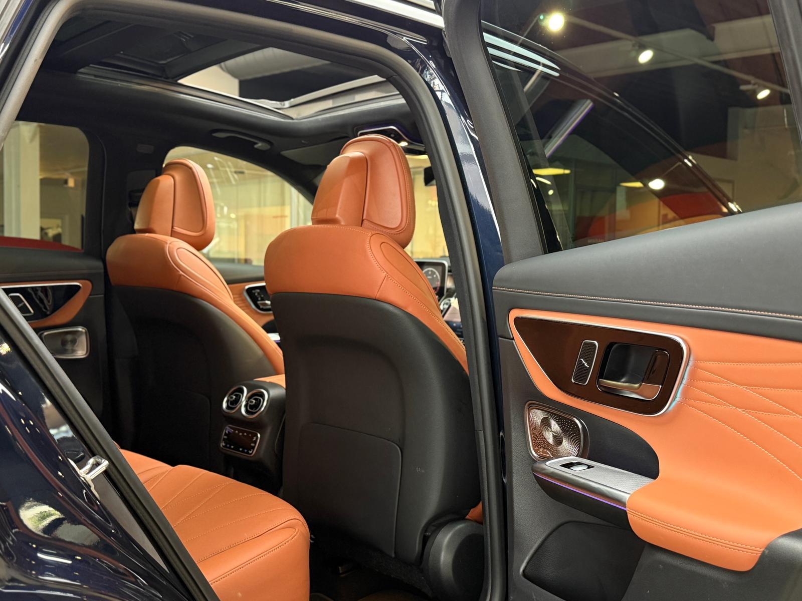 Mercedes-Benz GLC 300 4MATIC AMG Line GLC 300 d