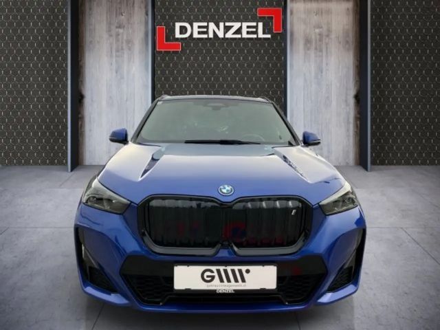 BMW iX1 xDrive30
