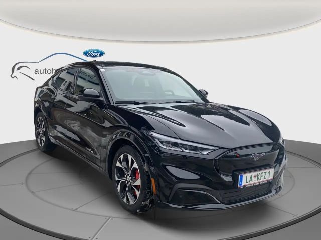 Ford Mustang Mach-E AWD Extended range