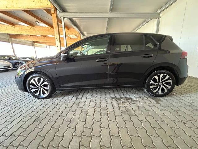 Volkswagen Golf Active