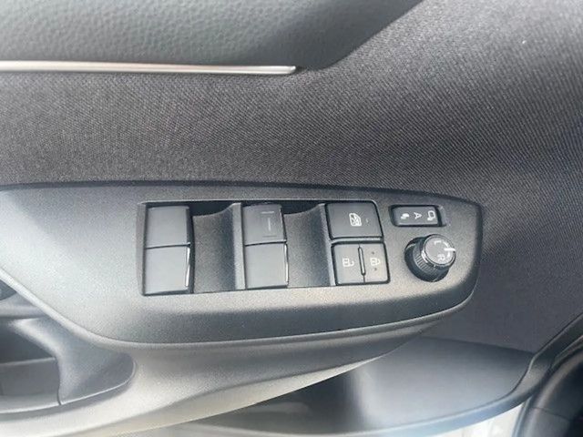 Toyota Yaris Hatchback Hybride Team D