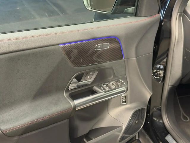 Mercedes-Benz GLA 200 4MATIC GLA 200 d