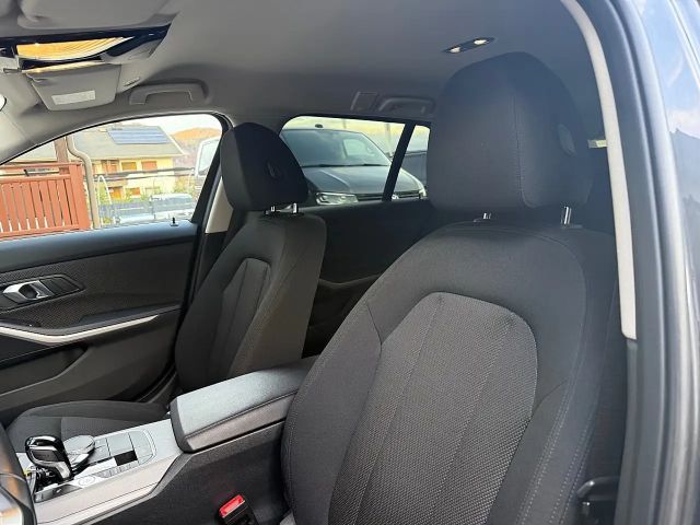 BMW 320 320d Touring xDrive