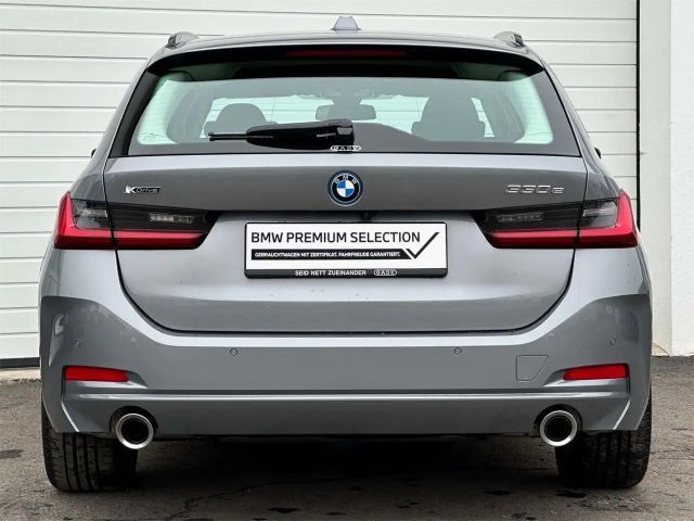 BMW 330 330e xDrive