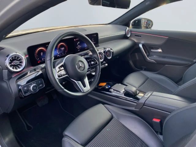 Mercedes-Benz A 200 Progressive