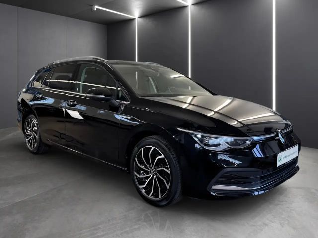 Volkswagen Golf 2.0 TDI DSG Style Variant