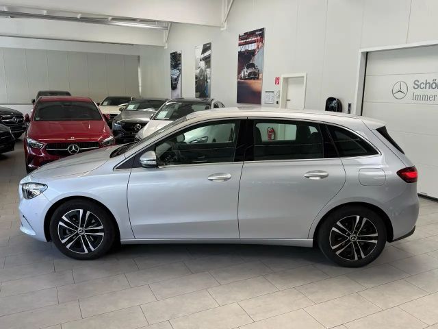 Mercedes-Benz B 180 Progressive Sedan