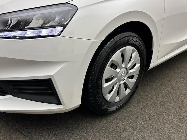 Skoda Fabia Fabia 1.0 MPI CarPlay LED Touchscreen Apple Car.