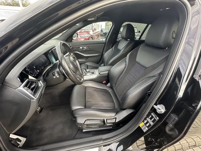 BMW 330 330e M-Sport Touring